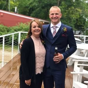 Meet your Posher, Jennifer